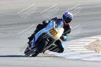 media/Jan-08-2022-SoCal Trackdays (Sat) [[1ec2777125]]/Turn 10 (2pm)/